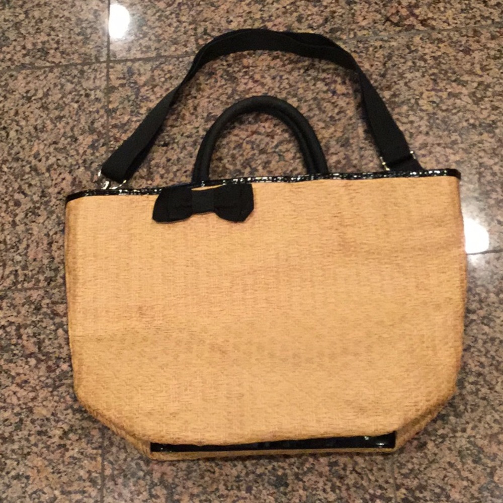 Bath and Body works wicker bag with top handle